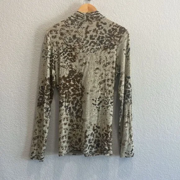 Cabi 675 Glamour Tee Animal Print Long Sleeve Knit Twist Blouse Size Large - Picture 7 of 8
